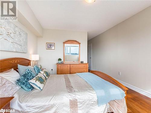 3100 Kirwin Avenue Unit# 2504, Mississauga, ON - Indoor Photo Showing Bedroom