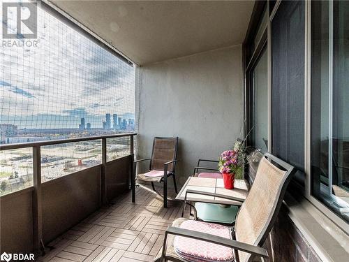 3100 Kirwin Avenue Unit# 2504, Mississauga, ON - Outdoor With Balcony With Exterior