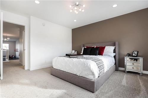 30 Thrush Street, Winnipeg, MB - Indoor Photo Showing Bedroom