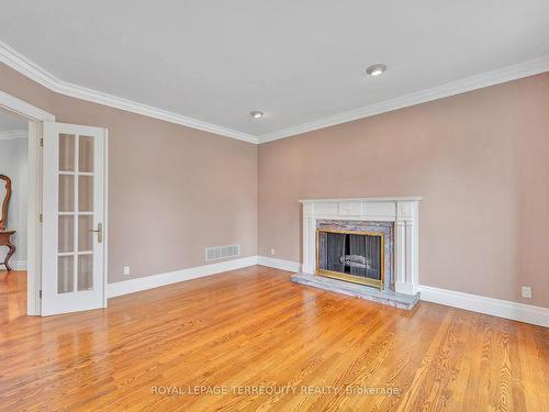 3 Circle Rdge, Toronto, ON - Indoor Photo Showing Living Room With Fireplace