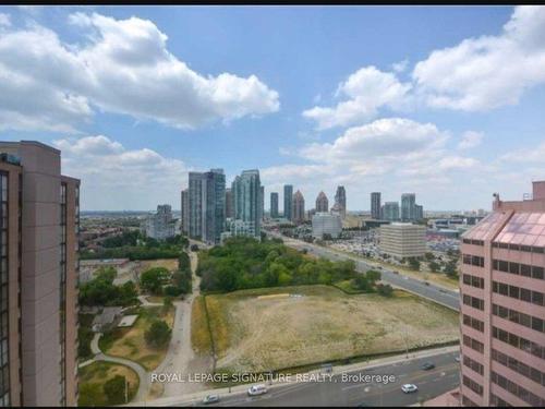 1709-265 Enfield Pl, Mississauga, ON - Outdoor With View