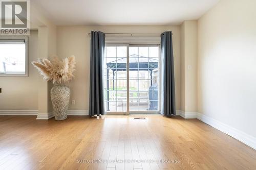 422 Lana Terr, Mississauga, ON - Indoor Photo Showing Other Room
