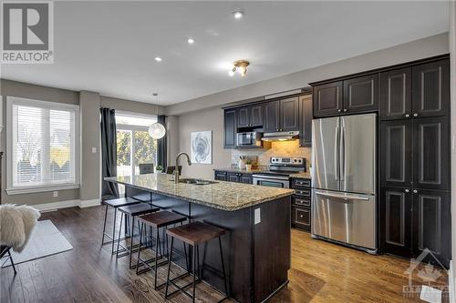 6787 Breanna Cardill Street, Greely, ON - Indoor Photo Showing Kitchen With Upgraded Kitchen