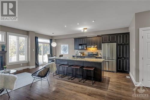 6787 Breanna Cardill Street, Greely, ON - Indoor Photo Showing Kitchen With Upgraded Kitchen