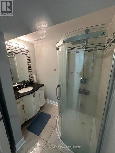 #Lower -47 Aikenhead Ave, Richmond Hill, ON - Indoor Photo Showing Bathroom