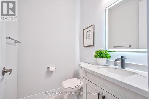 86 Sikura Circle, Aurora, ON - Indoor Photo Showing Bathroom