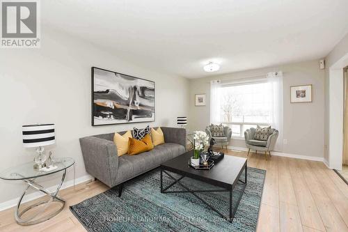 1158 Mcdowell Crescent, Milton, ON - Indoor Photo Showing Living Room