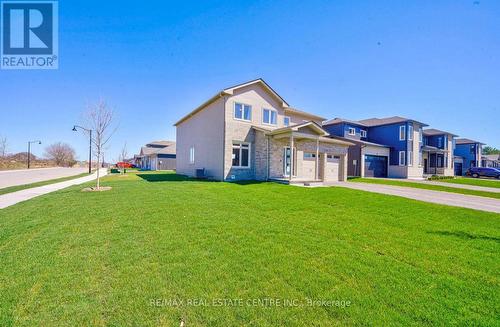 218 Beasley Cres, Prince Edward County, ON - Outdoor