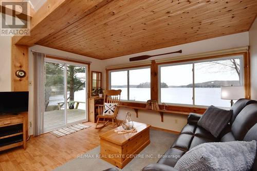 8 - 1054 Cove Road, Muskoka Lakes, ON - Indoor Photo Showing Other Room With Body Of Water