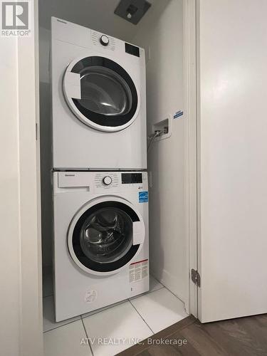 1504 - 11 Charlotte Street, Toronto, ON - Indoor Photo Showing Laundry Room