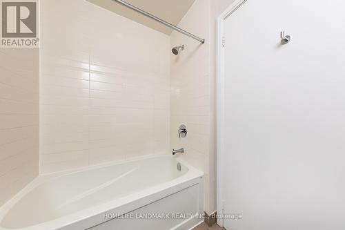 1409 - 30 Roehampton Avenue S, Toronto, ON - Indoor Photo Showing Bathroom