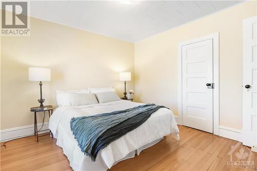 Primary bedroom - 321 Lisgar Avenue, Renfrew, ON - Indoor Photo Showing Bedroom