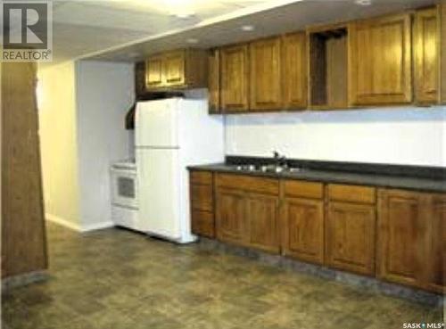 608 B Avenue W, Wynyard, SK - Indoor Photo Showing Kitchen