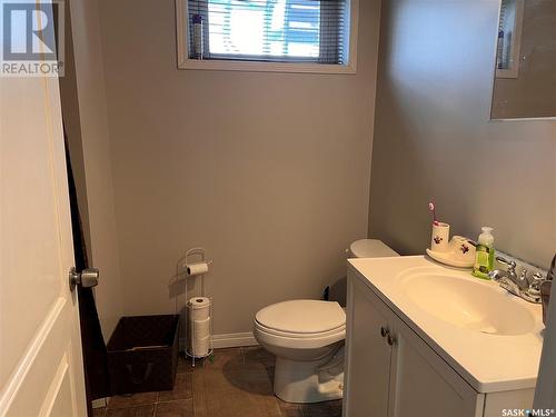 608 B Avenue W, Wynyard, SK - Indoor Photo Showing Bathroom