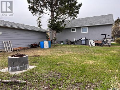 608 B Avenue W, Wynyard, SK - Outdoor