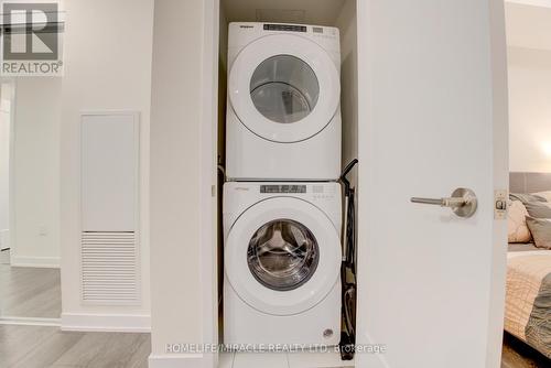 5307 - 28 Freeland Street, Toronto, ON - Indoor Photo Showing Laundry Room