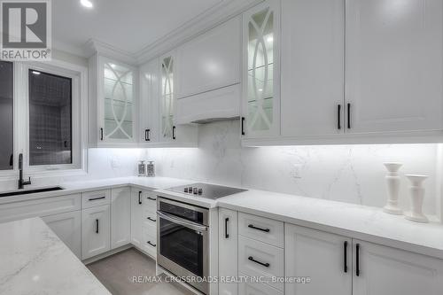 1 Cranswick Lane, Ajax, ON - Indoor Photo Showing Kitchen With Upgraded Kitchen