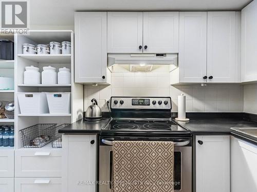 306 - 21 George Street, Aurora, ON - Indoor Photo Showing Kitchen