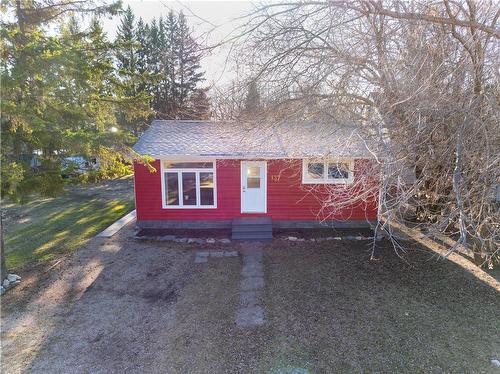 137 Prospect Avenue, Russell, MB - Outdoor