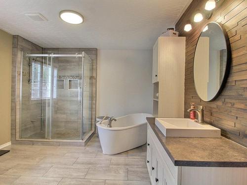 Salle de bains - 551 3E Avenue, Barraute, QC - Indoor Photo Showing Bathroom