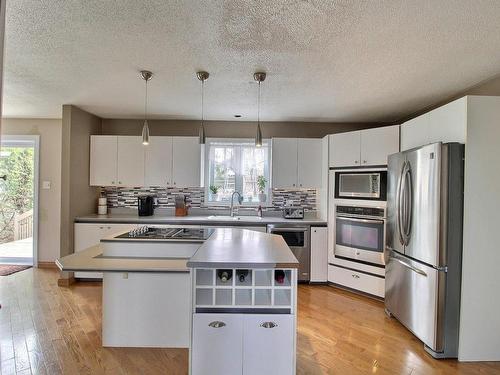 Cuisine - 551 3E Avenue, Barraute, QC - Indoor Photo Showing Kitchen With Upgraded Kitchen