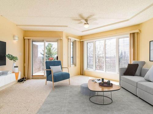 1350 Huron Street, Kenora, ON - Indoor Photo Showing Living Room