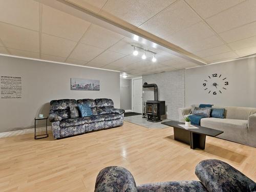 Family room - 122 Boul. Fortier, Saint-Isidore-De-Clifton, QC - Indoor