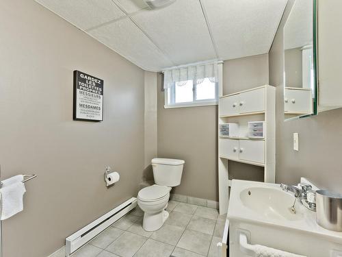 Salle de bains - 122 Boul. Fortier, Saint-Isidore-De-Clifton, QC - Indoor Photo Showing Bathroom
