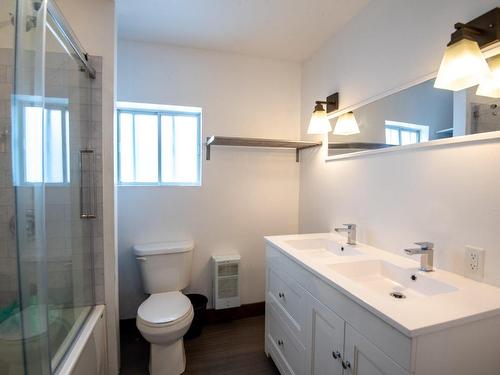 Salle de bains - 1038  - 1042 Rue Suppère, Mont-Tremblant, QC - Indoor Photo Showing Bathroom
