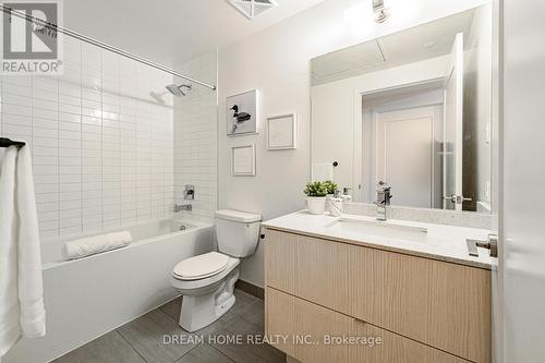 1617 - 330 Richmond Street W, Toronto, ON - Indoor Photo Showing Bathroom