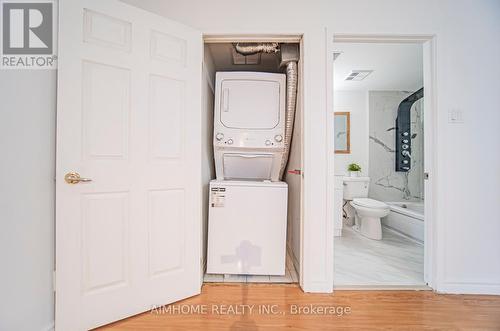 #321 -2351 Kennedy Rd, Toronto, ON - Indoor Photo Showing Laundry Room