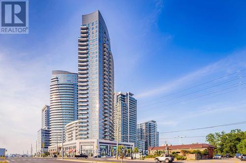 #910 -7165 Yonge St, Markham, ON - Outdoor With Facade