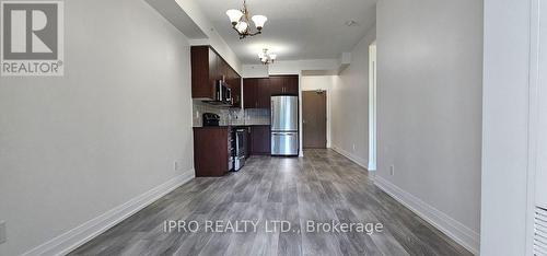 #910 -7165 Yonge St, Markham, ON - Indoor Photo Showing Kitchen With Stainless Steel Kitchen