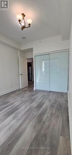 #910 -7165 Yonge St, Markham, ON - Indoor Photo Showing Other Room
