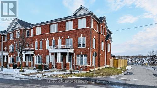 #Main Fl -303 Caboto Tr, Markham, ON - Outdoor With Facade