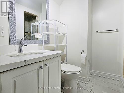 #Main Fl -303 Caboto Tr, Markham, ON - Indoor Photo Showing Bathroom