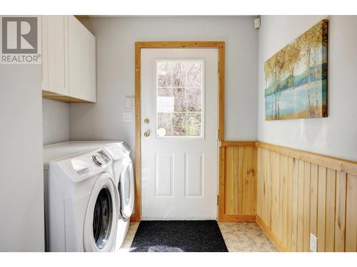 6613 Millar Road, Horsefly, BC - Indoor Photo Showing Laundry Room