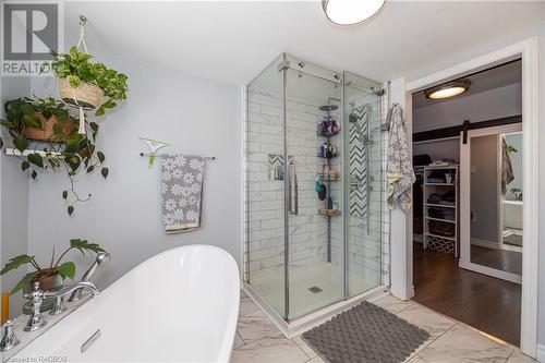 470 15Th Street W, Owen Sound, ON - Indoor Photo Showing Bathroom