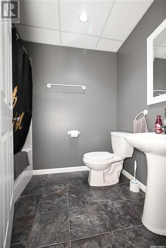 290 Symons Bay, Estevan, SK - Indoor Photo Showing Bathroom