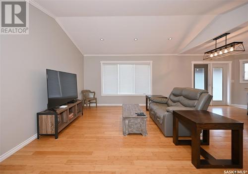 290 Symons Bay, Estevan, SK - Indoor Photo Showing Living Room