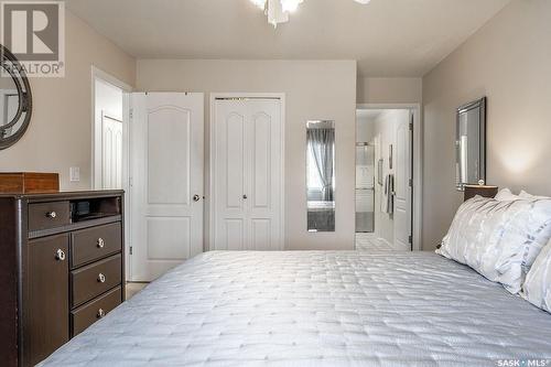 113 835 Heritage Green, Saskatoon, SK - Indoor Photo Showing Bedroom