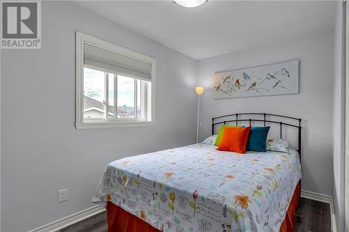 1724 Cumberland Street, Cornwall, ON - Indoor Photo Showing Bedroom