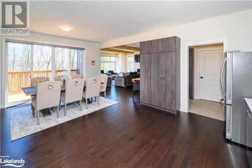 Dining room - with view - 1020 Ridgeline Drive, Lake Of Bays (Twp), ON - Indoor