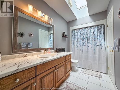 258 Greenfield Lane, Chatham, ON - Indoor Photo Showing Bathroom