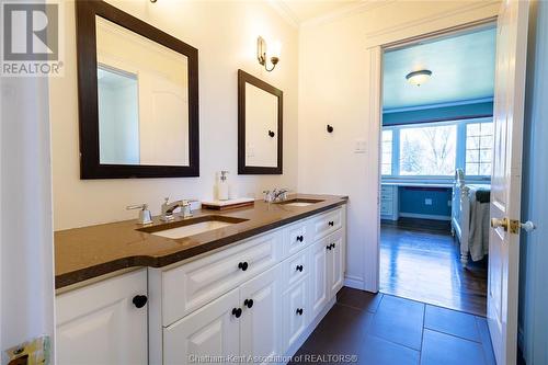 23356 Dew Drop Road, Thamesville, ON - Indoor Photo Showing Bathroom