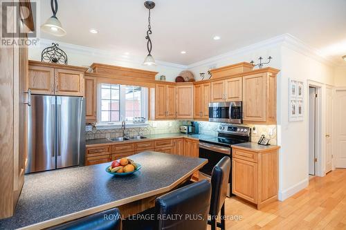 10 Meadowbrook Boulevard, Tiny, ON - Indoor Photo Showing Kitchen With Double Sink