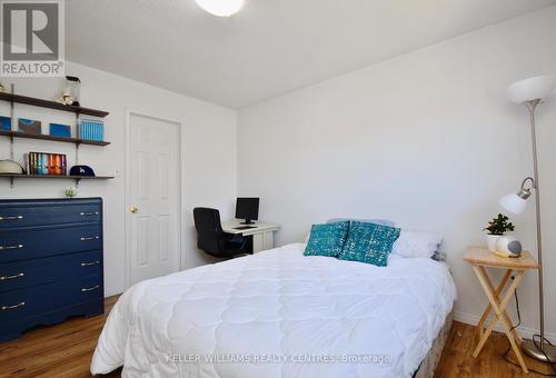 67 Moir Crescent, Barrie, ON - Indoor Photo Showing Bedroom