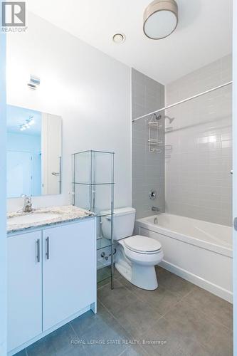 #417 -4040 Upper Middle Rd, Burlington, ON - Indoor Photo Showing Bathroom