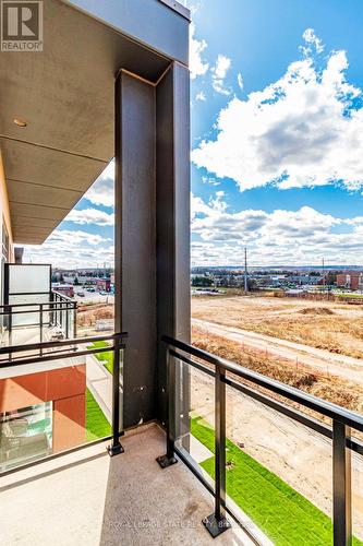 #417 -4040 Upper Middle Rd, Burlington, ON - Outdoor With View