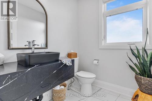 418 Golf Course Rd, Kawartha Lakes, ON - Indoor Photo Showing Bathroom